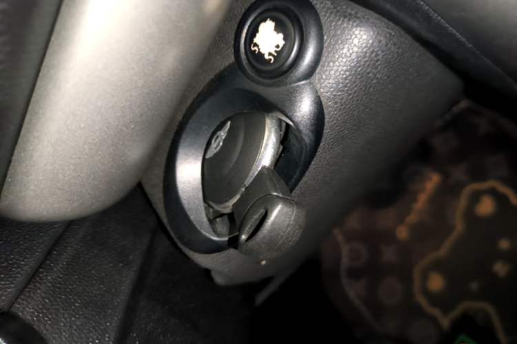 Used MINI Countryman 2014 1.6T COOPER ALL4 Fun Vehicle Key