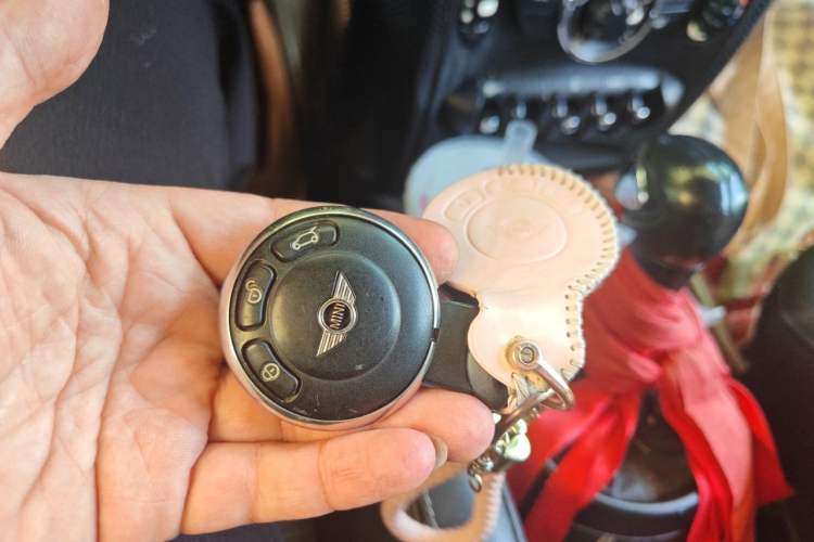 Used MINI Countryman 2014 1.6L COOPER Fun Vehicle Key