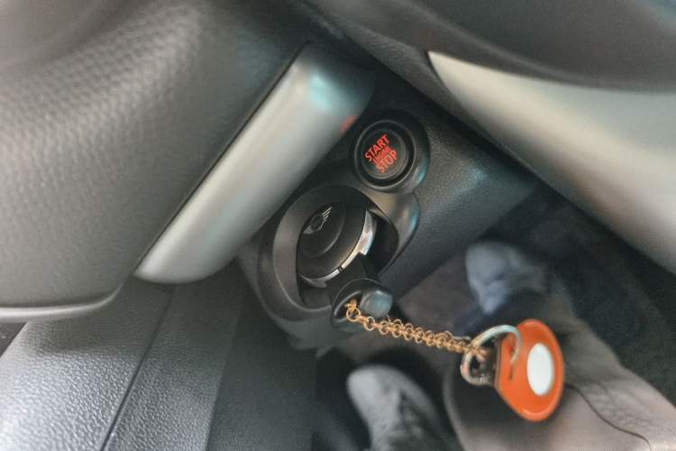 Used MINI Countryman 2014 1.6L COOPER Fun Vehicle Key