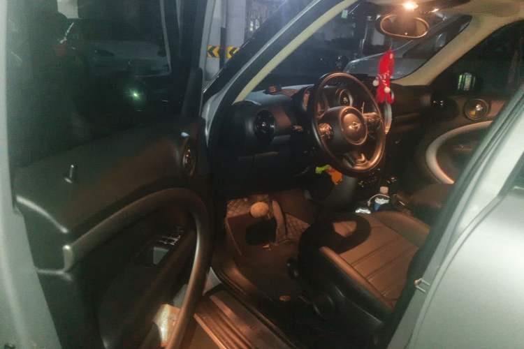 Used MINI Countryman 2014 1.6T COOPER ALL4 Fun Driver Seat