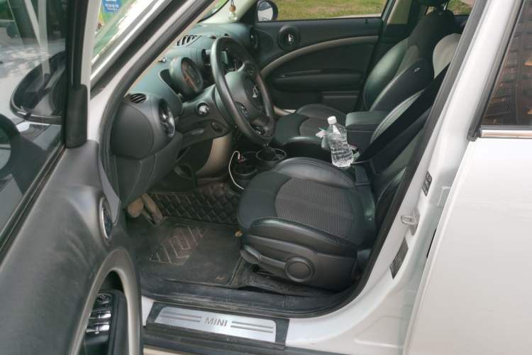 Used MINI Countryman 2014 1.6T COOPER ALL4 Fun Driver Seat
