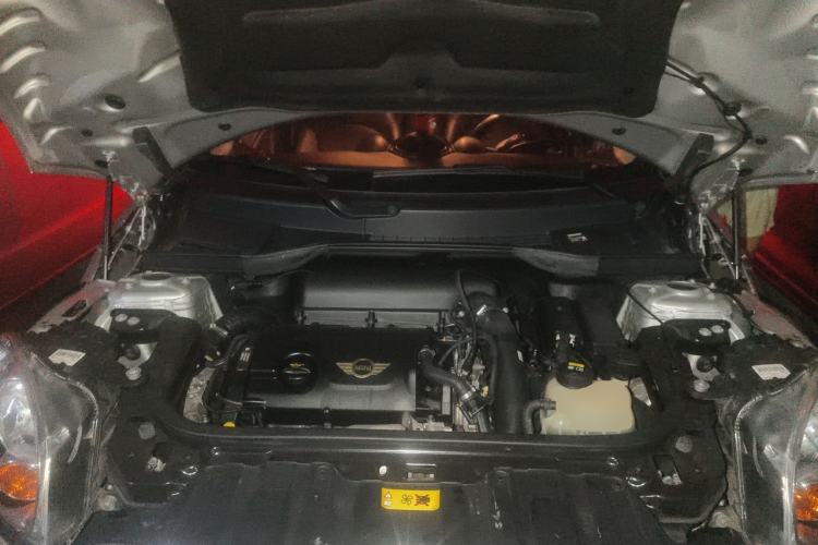 Used MINI Countryman 2014 1.6T COOPER ALL4 Fun Engine Bay