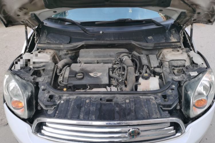 Used MINI Countryman 2014 1.6T COOPER ALL4 Fun Engine Bay