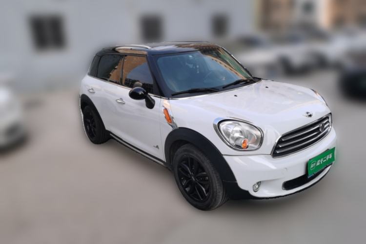 Used MINI Countryman 2014 1.6T COOPER ALL4 Fun Front Right 45 Deg