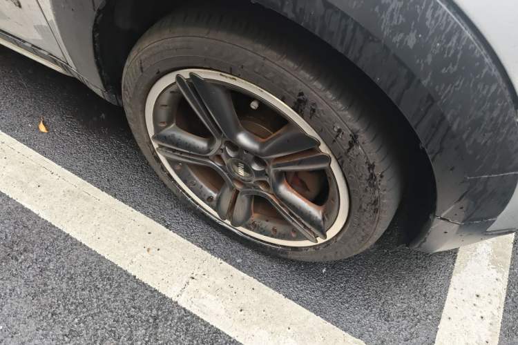 Used MINI Countryman 2014 1.6T COOPER S ALL4 Right Front Wheel Hub