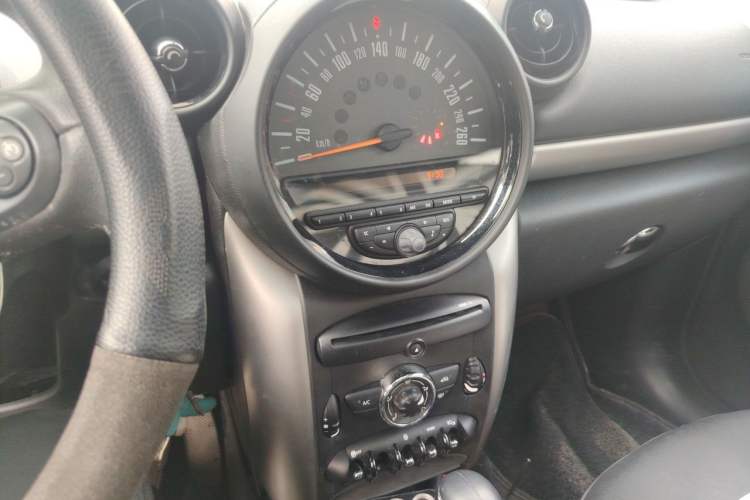 Used MINI Countryman 2014 1.6T COOPER ALL4 Fun Audio And AC Panel