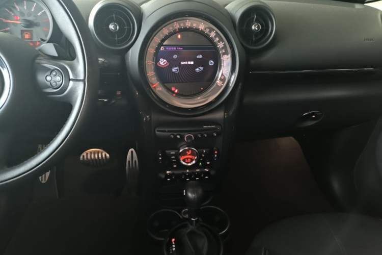Used MINI Countryman 2014 1.6T COOPER S Audio And AC Panel