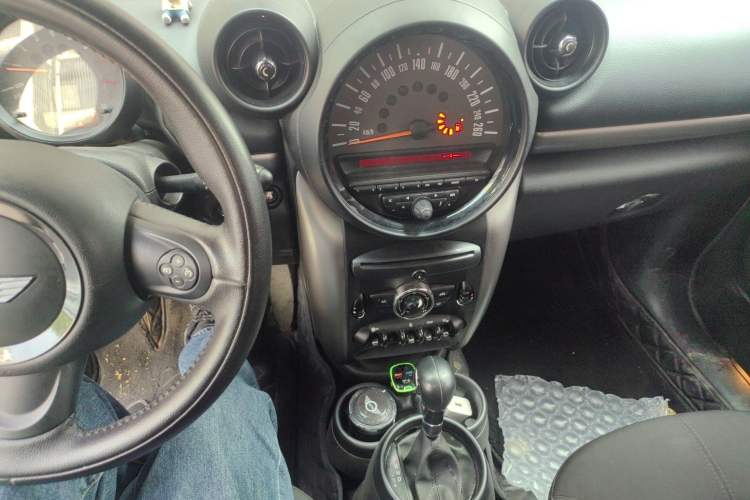 Used MINI Countryman 2014 1.6T COOPER ALL4 Fun Audio And AC Panel