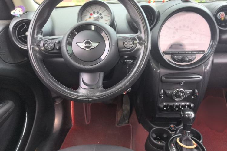 Used MINI Countryman 2014 1.6L COOPER Fun Center Console