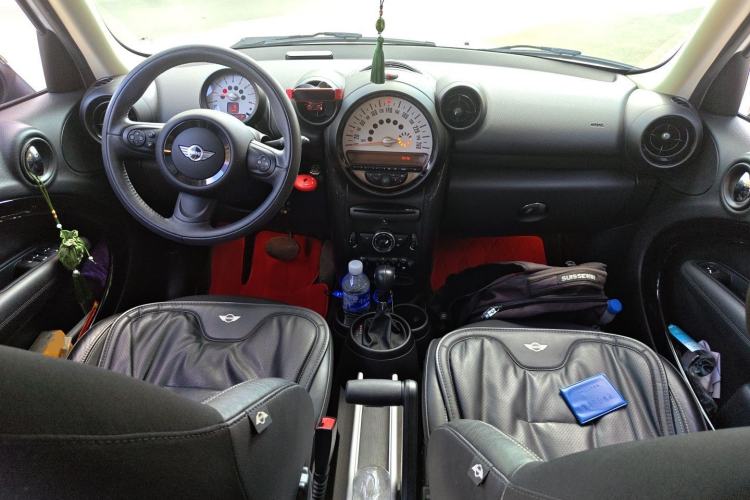 Used MINI Countryman 2014 1.6L COOPER Fun Center Console