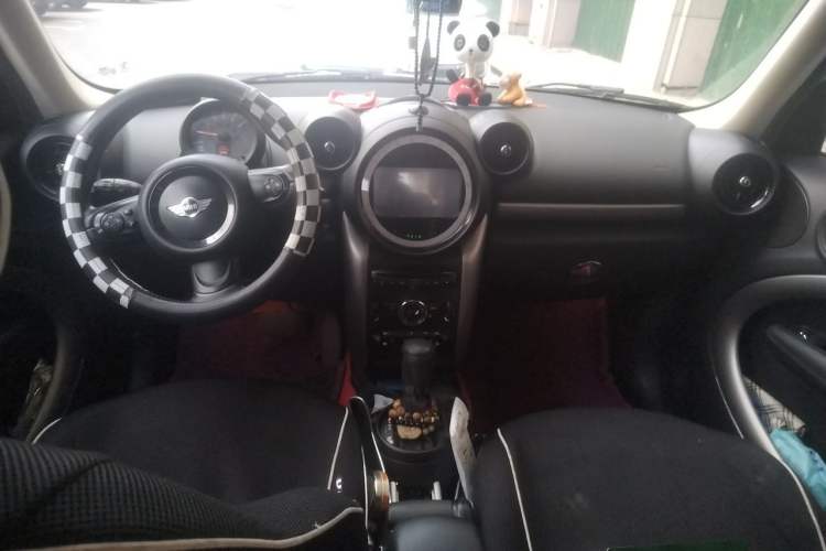 Used MINI Countryman 2014 1.6L COOPER Fun Center Console