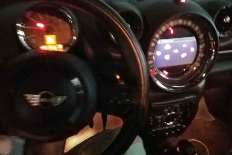 Used MINI Countryman 2014 1.6T COOPER S ALL4 Center Console
