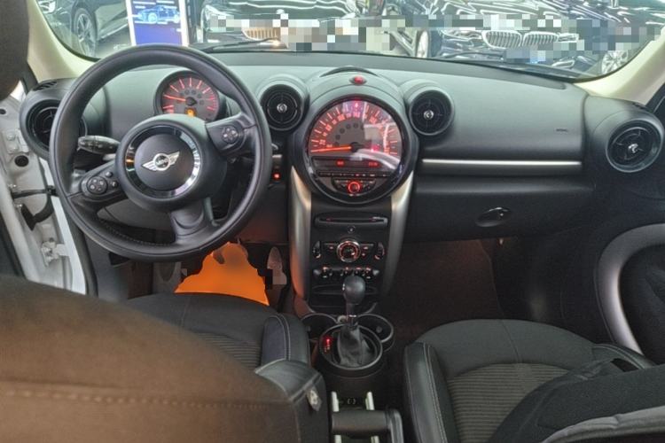 Used MINI Countryman 2014 1.6L COOPER Fun Center Console