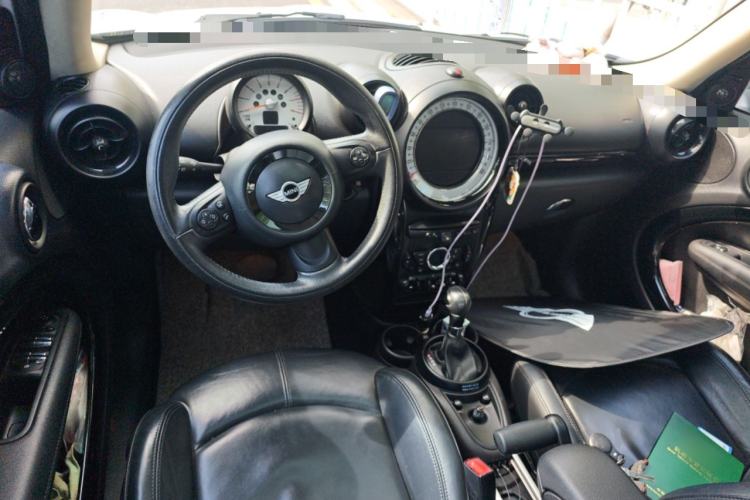 Used MINI Countryman 2014 1.6T COOPER ALL4 Excitement Center Console