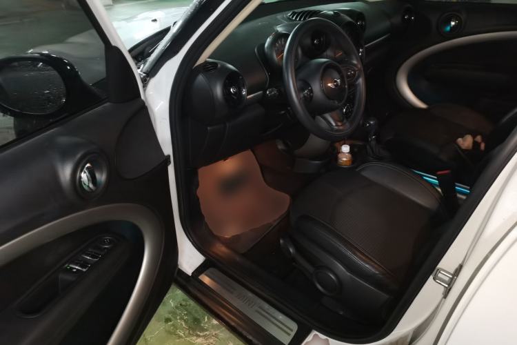 Used MINI Countryman 2014 1.6L COOPER Fun Driver Seat