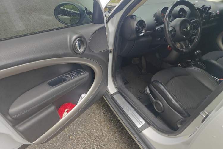 Used MINI Countryman 2014 1.6T COOPER ALL4 Fun Driver Seat