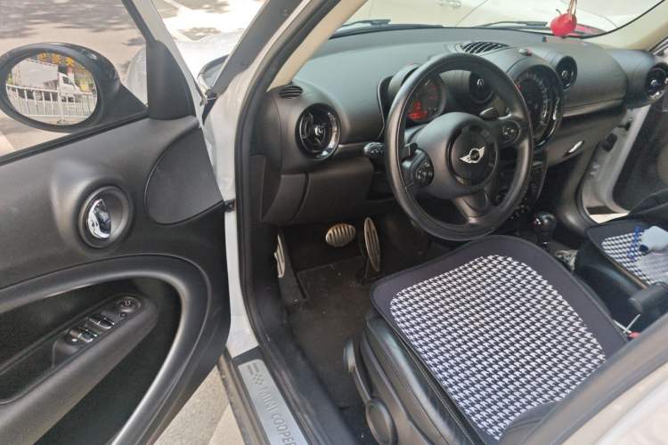 Used MINI Countryman 2014 1.6T COOPER S Driver Seat