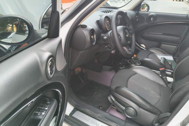 Used MINI Countryman 2014 1.6T COOPER ALL4 Fun Driver Seat