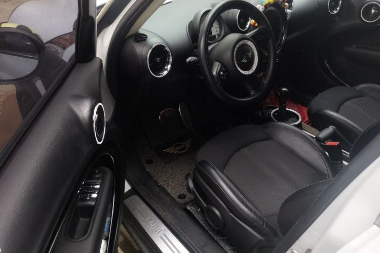 Used MINI Countryman 2014 1.6L COOPER Fun Driver Seat