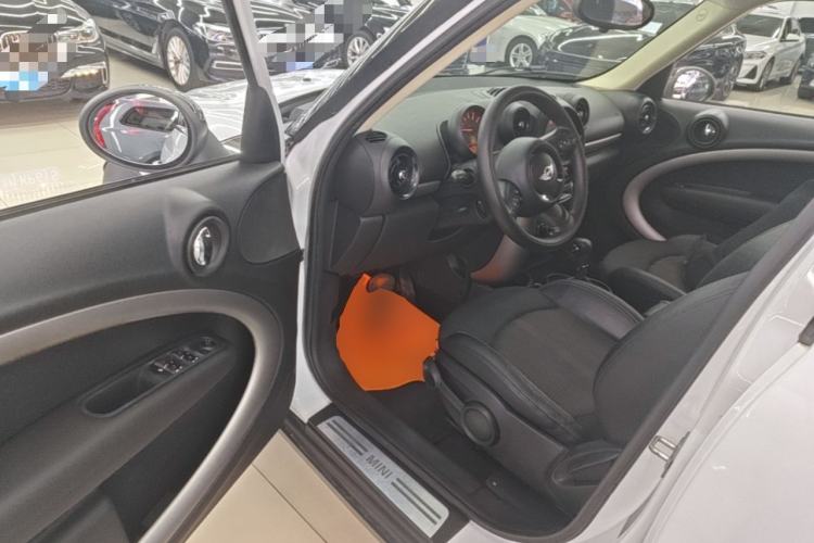 Used MINI Countryman 2014 1.6L COOPER Fun Driver Seat