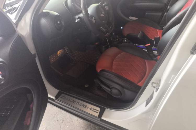 Used MINI Countryman 2014 1.6T COOPER S Driver Seat