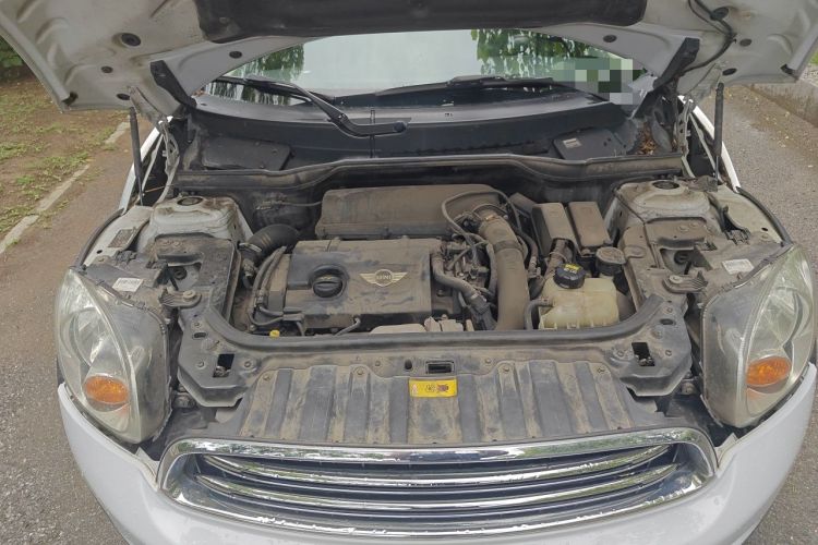 Used MINI Countryman 2014 1.6T COOPER ALL4 Fun Engine Bay