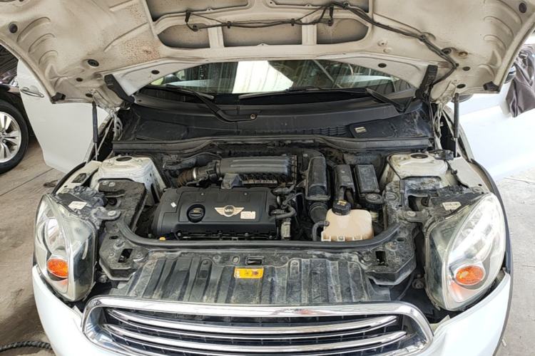 Used MINI Countryman 2014 1.6L COOPER Fun Engine Bay