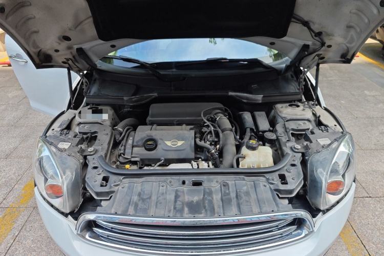 Used MINI Countryman 2014 1.6T COOPER ALL4 Fun Engine Bay