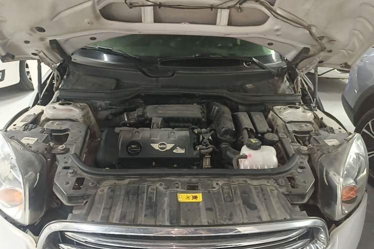 Used MINI Countryman 2014 1.6L COOPER Fun Engine Bay