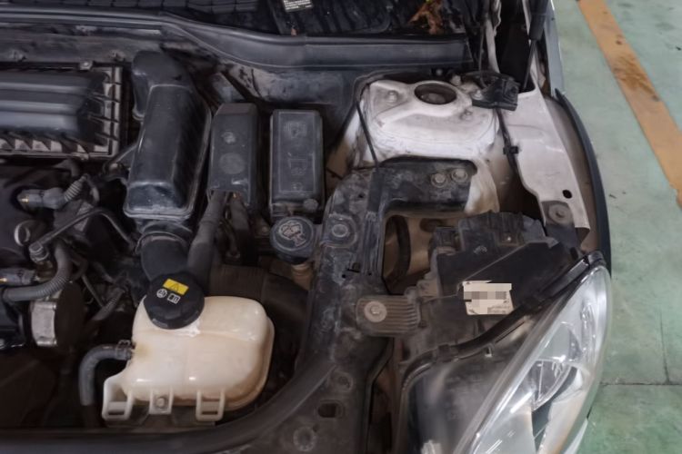 Used MINI Countryman 2014 1.6L COOPER Fun Engine Bay Left