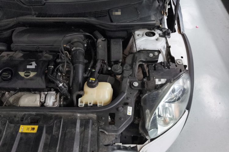 Used MINI Countryman 2014 1.6T COOPER ALL4 Excitement Engine Bay Left