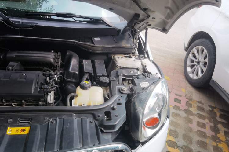 Used MINI Countryman 2014 1.6L ONE Engine Bay Left