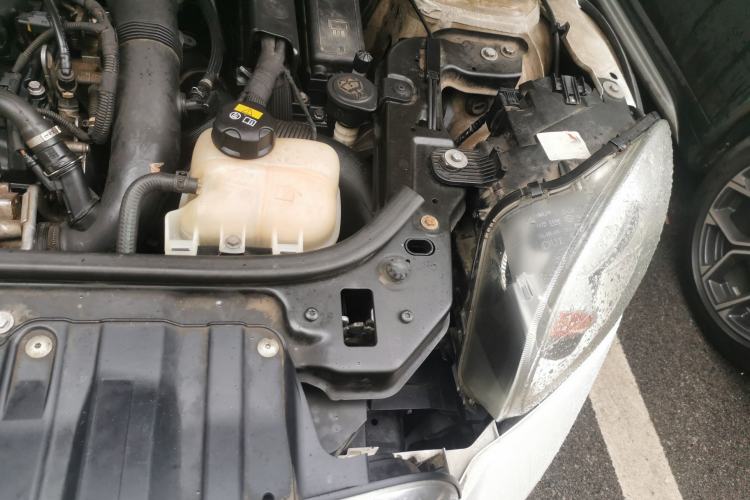 Used MINI Countryman 2014 1.6T COOPER ALL4 Fun Engine Bay Left