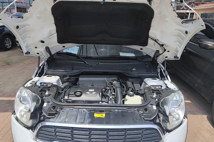 Used MINI Countryman 2014 1.6T COOPER S ALL4 Engine Bay