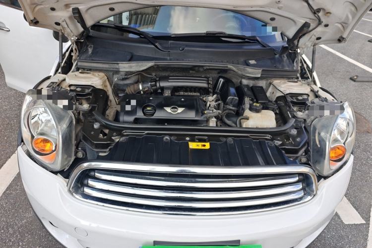 Used MINI Countryman 2014 1.6L COOPER Fun Engine Bay
