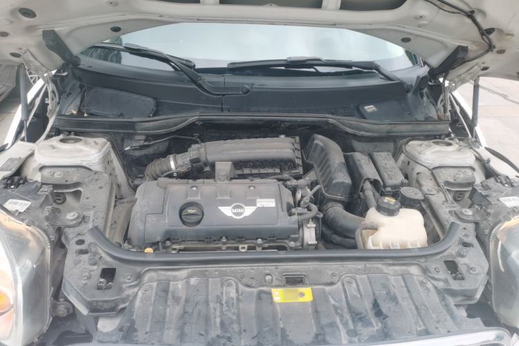 Used MINI Countryman 2014 1.6L COOPER Fun Engine Bay