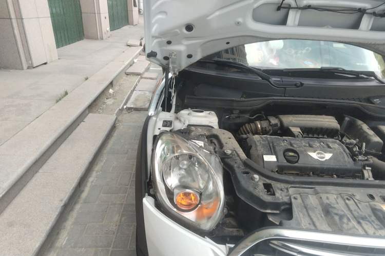 Used MINI Countryman 2014 1.6L COOPER Fun Engine Bay Right