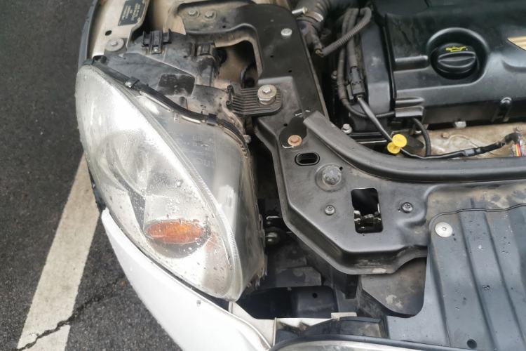 Used MINI Countryman 2014 1.6T COOPER ALL4 Fun Engine Bay Right