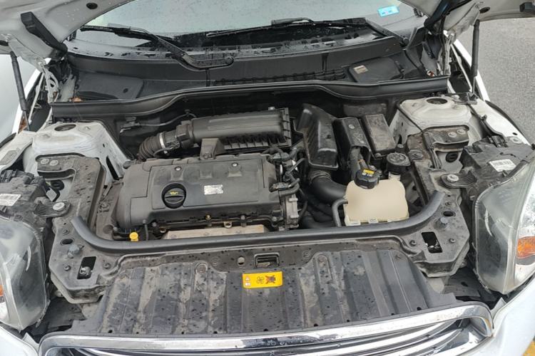 Used MINI Countryman 2014 1.6L ONE Engine Bay