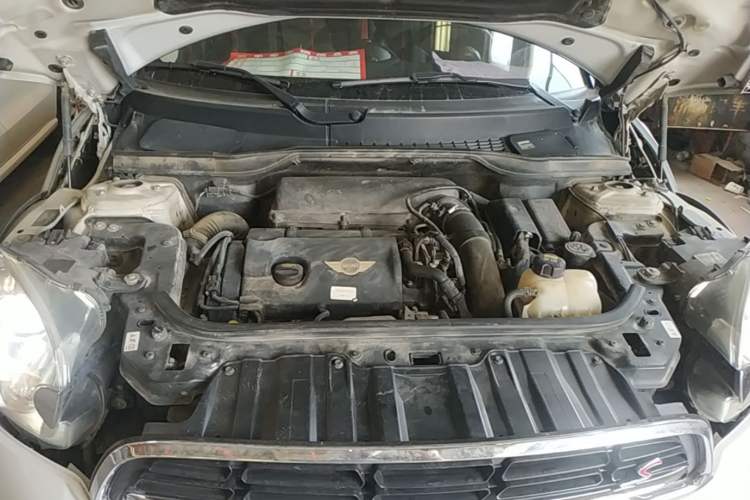 Used MINI Countryman 2014 1.6T COOPER S ALL4 Engine Bay