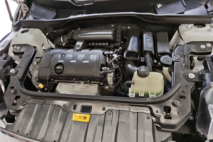Used MINI Countryman 2014 1.6L ONE Engine Bay