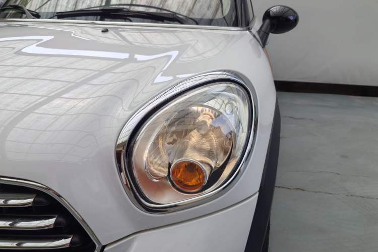 Used MINI Countryman 2014 1.6T COOPER ALL4 Fun Exterior 2