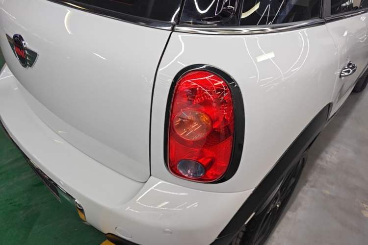 Used MINI Countryman 2014 1.6T COOPER ALL4 Fun Exterior 3