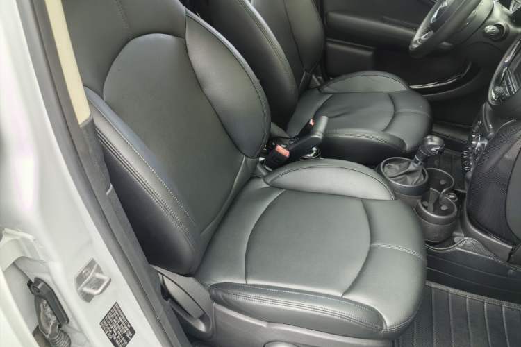 Used MINI Countryman 2014 1.6T COOPER ALL4 Fun Exterior 4