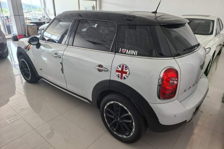 Used MINI Countryman 2014 1.6T COOPER ALL4 Fun Exterior 5