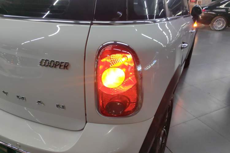 Used MINI Countryman 2014 1.6L COOPER Fun Exterior 6