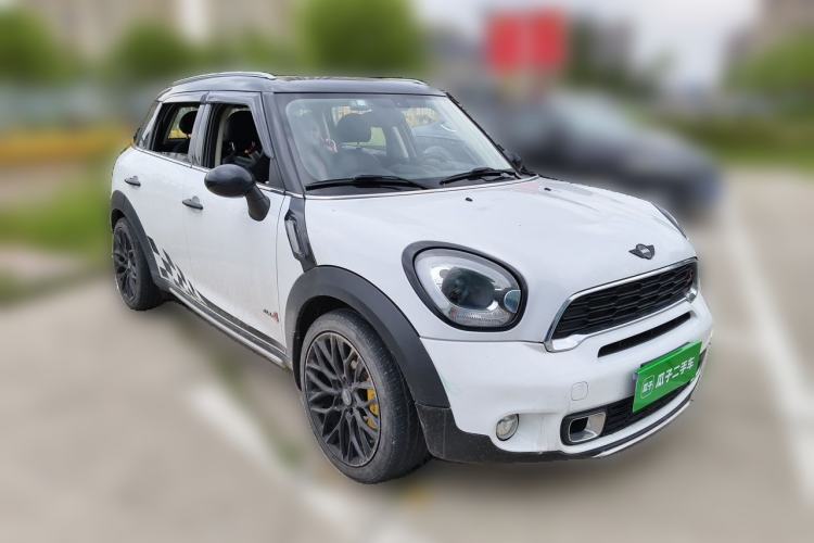 Used MINI Countryman 2014 1.6T COOPER ALL4 Excitement Front Right 45 Deg