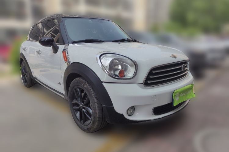 Used MINI Countryman 2014 1.6T COOPER ALL4 Fun Front Right 45 Deg
