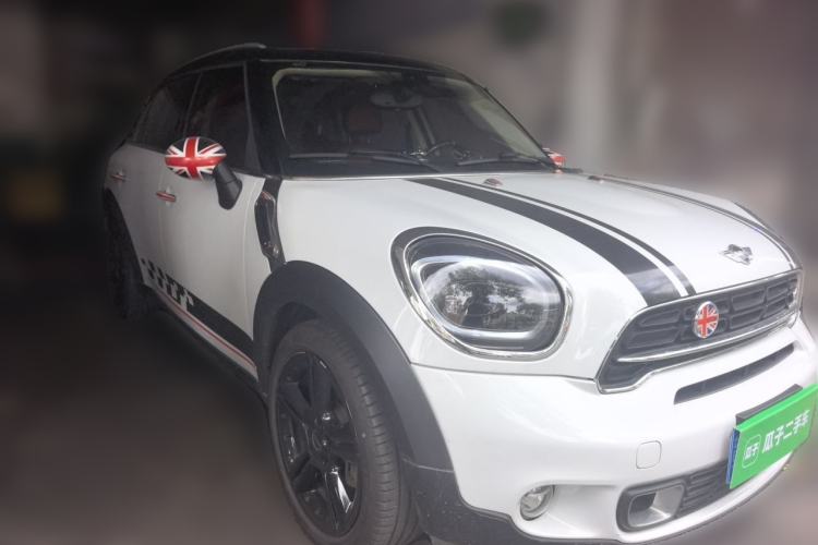 Used MINI Countryman 2014 1.6T COOPER S Front Right 45 Deg