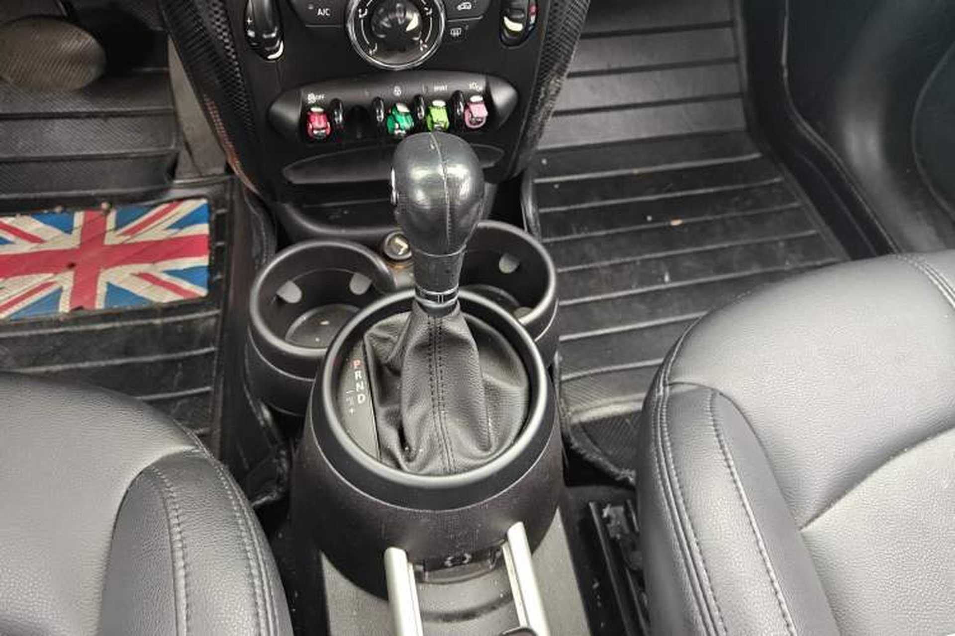 Used MINI Countryman 2014 1.6T COOPER ALL4 Fun Gear Lever